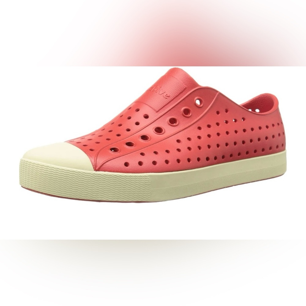Native Jefferson Slip-On Sneaker-Torch Red-EUC -Sz 5 ❤️☀️​ - Picture 3 of 9